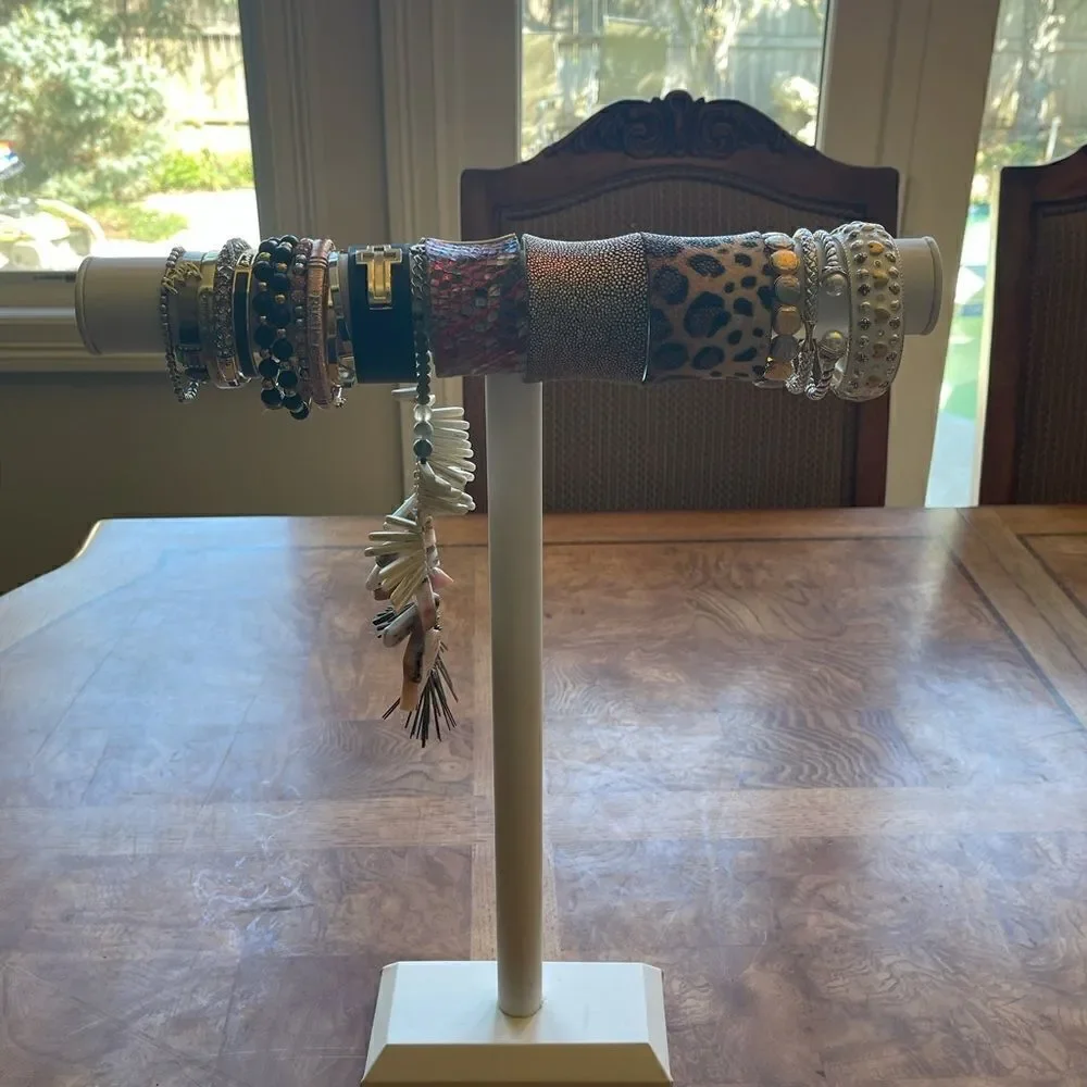 WHITE LEATHER Bracelet Rack 18” x 14”